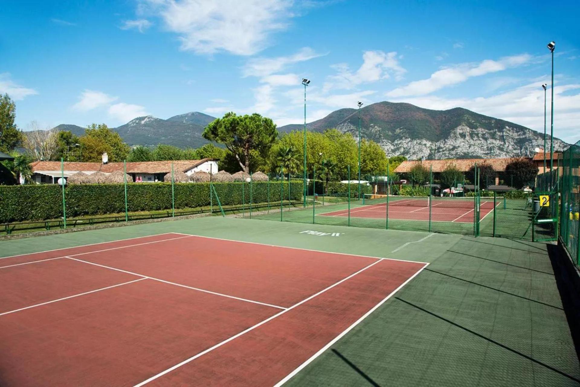 Campsite Estivo Premium Deluxe Mobile Homes On Del Sole Village