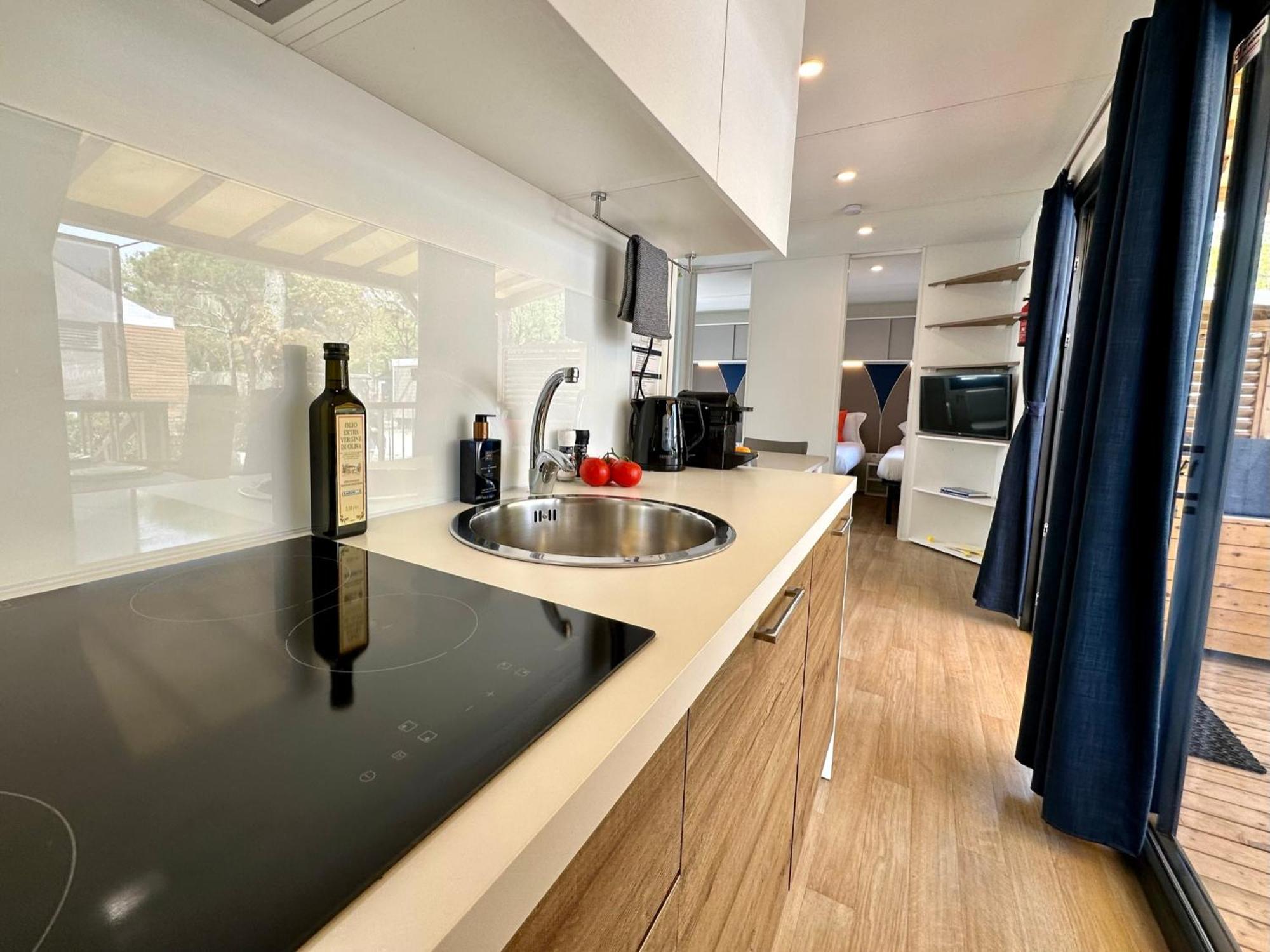 Estivo Premium Deluxe Mobile Homes On Del Sole Village Campsite