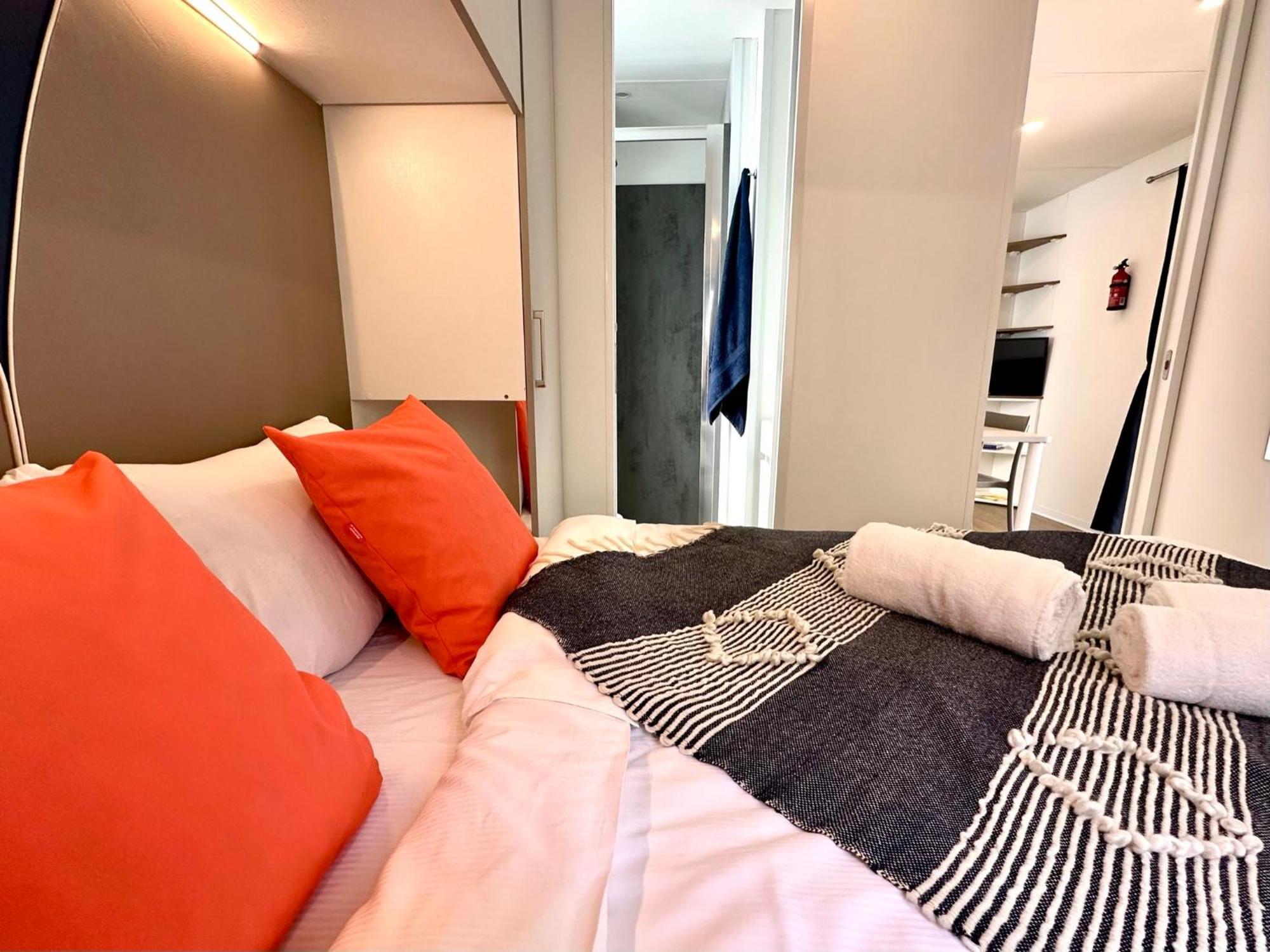 Campsite Estivo Premium Deluxe Mobile Homes On Del Sole Village Iseo